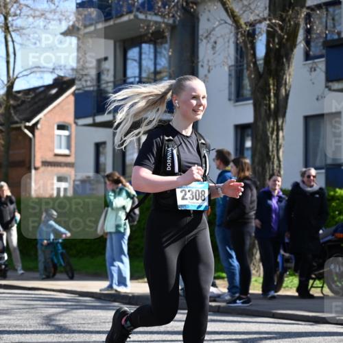 12.04.2026 - 45. Internationalen Wilhelmsburger Insellauf J. Mangold http://msf.ph/oto/9465852 12.04.2026 10:59:19 Ziel 5366, 3044, 3045, 3582, 4896, 2308, 5419, 2931, 2930, 4004, 2858, 2858, 5699, 5698, 4101, 2529, 3194, 3194, 3367, 3468, 2665 meine-sportfotos.de