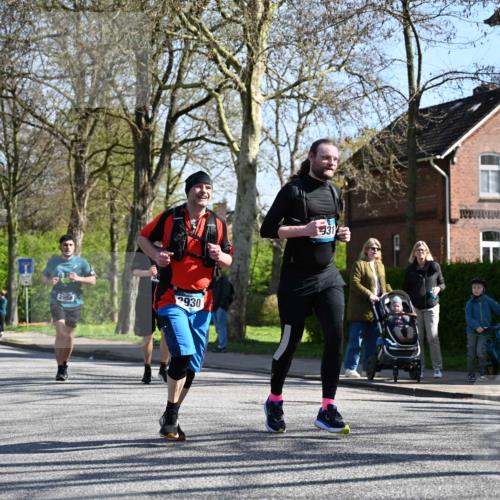 12.04.2026 - 45. Internationalen Wilhelmsburger Insellauf J. Mangold http://msf.ph/oto/9465873 12.04.2026 10:59:24 Ziel 4896, 2308, 5419, 2931, 2930, 4004, 2858, 5699, 5698, 4101, 2529, 3194, 3367, 3468, 2665, 2988, 4289, 3723, 3797, 3727 meine-sportfotos.de
