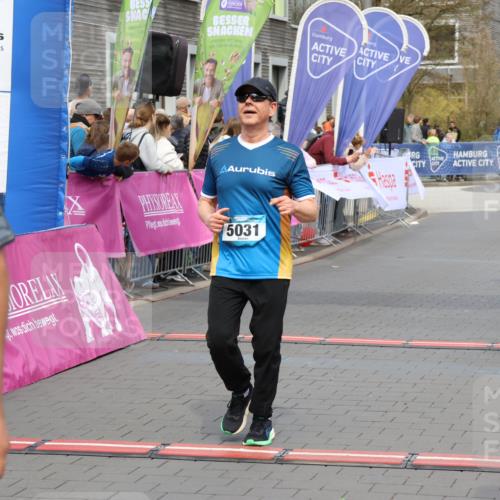 12.04.2026 - 45. Internationalen Wilhelmsburger Insellauf Strokosch-Dieckow http://msf.ph/oto/9465884 12.04.2026 13:12:32 Ziel 4328, 4276, 5031, 4532, 2742, 5437 meine-sportfotos.de