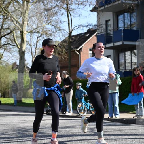 12.04.2026 - 45. Internationalen Wilhelmsburger Insellauf J. Mangold http://msf.ph/oto/9465918 12.04.2026 10:59:31 Ziel 2308, 5419, 2931, 2930, 4004, 2858, 5699, 5698, 4101, 2529, 3194, 3194, 3367, 3468, 2665, 2988, 4289, 3723, 3797, 3727, 2166 meine-sportfotos.de