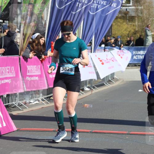 12.04.2026 - 45. Internationalen Wilhelmsburger Insellauf Strokosch-Dieckow http://msf.ph/oto/9465993 12.04.2026 10:59:13 Ziel 2989, 3825, 5615, 3150 meine-sportfotos.de