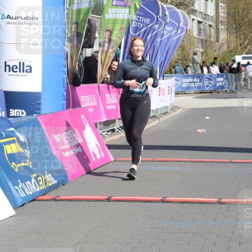 12.04.2026 - 45. Internationalen Wilhelmsburger Insellauf Strokosch-Dieckow http://msf.ph/oto/9465994 12.04.2026 11:16:47 Ziel 4497 meine-sportfotos.de