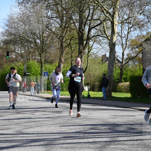 12.04.2026 - 45. Internationalen Wilhelmsburger Insellauf J. Mangold http://msf.ph/oto/9466004 12.04.2026 10:59:44 Ziel 2858, 5699, 5698, 4101, 2529, 3194, 3367, 3468, 2665, 2988, 4289, 3723, 2988, 4289, 3723, 3797, 3727, 2166, 2977, 4107, 4152, 2646, 4991, 4993 meine-sportfotos.de