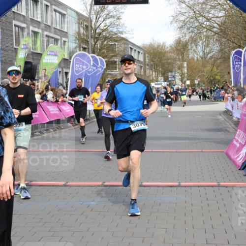 12.04.2026 - 45. Internationalen Wilhelmsburger Insellauf Strokosch-Dieckow http://msf.ph/oto/9466068 12.04.2026 13:12:17 Ziel 2396, 3079, 3138, 5402, 2136, 4683 meine-sportfotos.de
