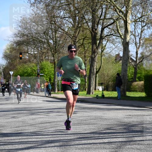 12.04.2026 - 45. Internationalen Wilhelmsburger Insellauf J. Mangold http://msf.ph/oto/9466073 12.04.2026 10:59:55 Ziel 2529, 3194, 3367, 3468, 2665, 2988, 4289, 3723, 3797, 3727, 2166, 2977, 4107, 4152, 2646, 4991, 4993, 4991, 4993, 3953, 3373 meine-sportfotos.de