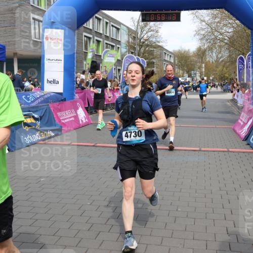 12.04.2026 - 45. Internationalen Wilhelmsburger Insellauf Strokosch-Dieckow http://msf.ph/oto/9466111 12.04.2026 13:12:13 Ziel 4730, 3969, 3055, 4664, 2396, 3079, 3138 meine-sportfotos.de