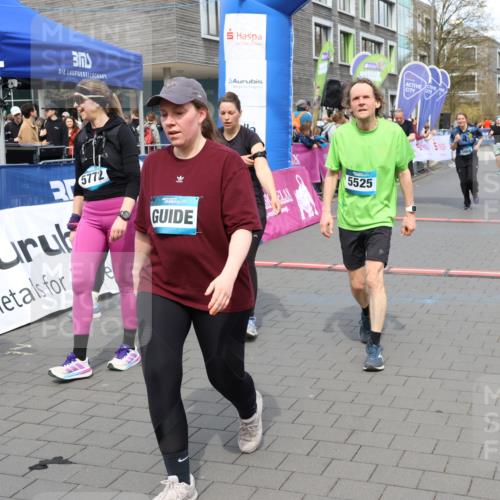 12.04.2026 - 45. Internationalen Wilhelmsburger Insellauf Strokosch-Dieckow http://msf.ph/oto/9466134 12.04.2026 13:12:10 Ziel 2084, 5772, 3733, 4730, 3969, 3055, 4664 meine-sportfotos.de