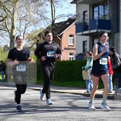 12.04.2026 - 45. Internationalen Wilhelmsburger Insellauf J. Mangold http://msf.ph/oto/9466147 12.04.2026 11:00:10 Ziel 3797, 3727, 2166, 2977, 4107, 4152, 2646, 4991, 4993, 3953, 3373, 4632, 2389, 3725 meine-sportfotos.de