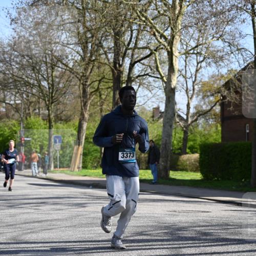 12.04.2026 - 45. Internationalen Wilhelmsburger Insellauf J. Mangold http://msf.ph/oto/9466224 12.04.2026 11:00:27 Ziel 4152, 2646, 4991, 4993, 3953, 3373, 4632, 2389, 3725, 5581, 3463 meine-sportfotos.de