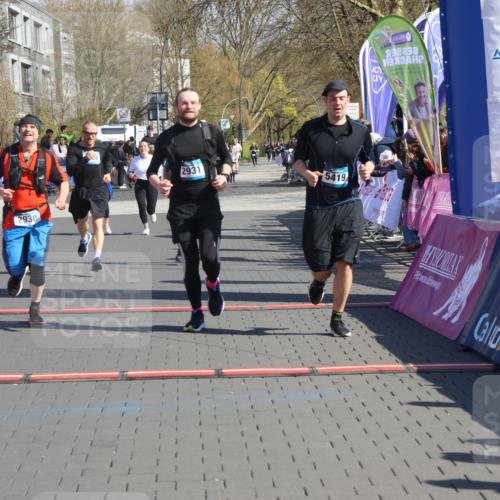 12.04.2026 - 45. Internationalen Wilhelmsburger Insellauf Strokosch-Dieckow http://msf.ph/oto/9466252 12.04.2026 10:59:56 Ziel 5419, 2931, 2930, 4004, 2858 meine-sportfotos.de