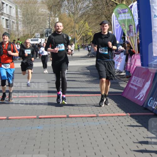 12.04.2026 - 45. Internationalen Wilhelmsburger Insellauf Strokosch-Dieckow http://msf.ph/oto/9466263 12.04.2026 10:59:56 Ziel 5419, 2931, 2930, 4004, 2858 meine-sportfotos.de