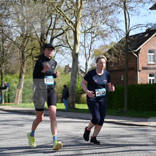 12.04.2026 - 45. Internationalen Wilhelmsburger Insellauf J. Mangold http://msf.ph/oto/9466266 12.04.2026 11:00:33 Ziel 3953, 3373, 4632, 2389, 3725, 5581, 5581, 3463, 2229, 3660 meine-sportfotos.de