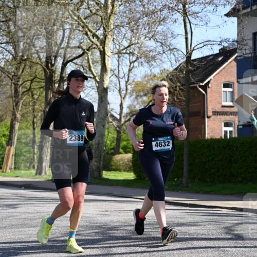 12.04.2026 - 45. Internationalen Wilhelmsburger Insellauf J. Mangold http://msf.ph/oto/9466269 12.04.2026 11:00:33 Ziel 3953, 3373, 4632, 2389, 3725, 5581, 5581, 3463, 2229, 3660 meine-sportfotos.de
