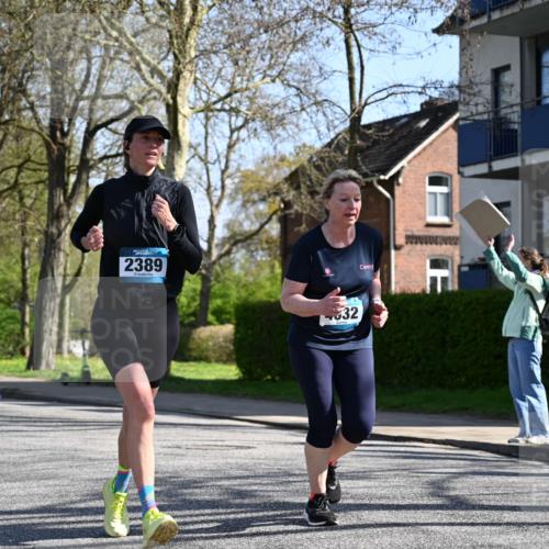 12.04.2026 - 45. Internationalen Wilhelmsburger Insellauf J. Mangold http://msf.ph/oto/9466271 12.04.2026 11:00:33 Ziel 3953, 3373, 4632, 2389, 3725, 5581, 5581, 3463, 2229, 3660 meine-sportfotos.de