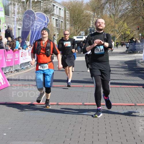 12.04.2026 - 45. Internationalen Wilhelmsburger Insellauf Strokosch-Dieckow http://msf.ph/oto/9466281 12.04.2026 10:59:57 Ziel 5419, 2931, 2930, 4004, 2858 meine-sportfotos.de