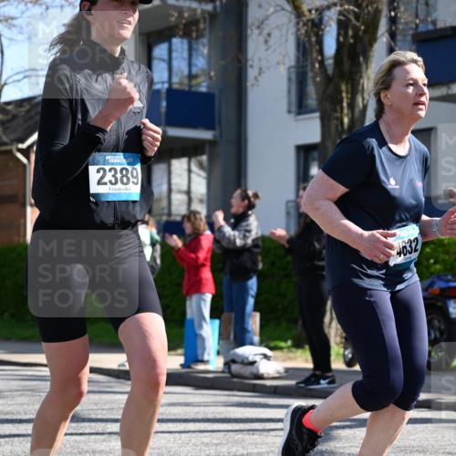12.04.2026 - 45. Internationalen Wilhelmsburger Insellauf J. Mangold http://msf.ph/oto/9466290 12.04.2026 11:00:34 Ziel 3953, 3373, 4632, 2389, 3725, 5581, 3463, 2229, 3660 meine-sportfotos.de