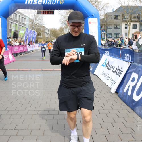 12.04.2026 - 45. Internationalen Wilhelmsburger Insellauf Strokosch-Dieckow http://msf.ph/oto/9466339 12.04.2026 13:11:41 Ziel 3932, 2114, 2519, 2113, 2076, 4106, 3247, 5180 meine-sportfotos.de