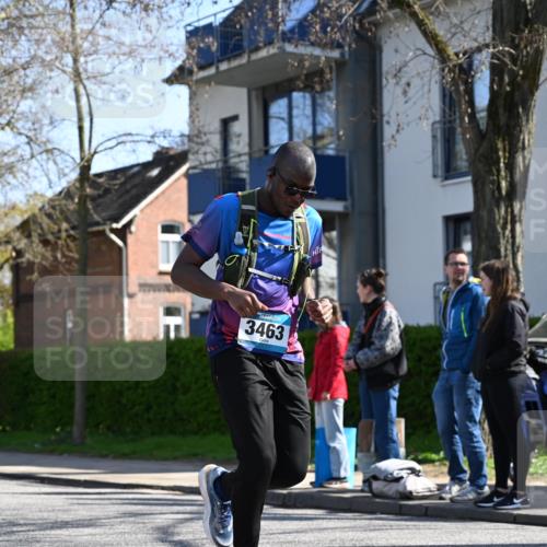 12.04.2026 - 45. Internationalen Wilhelmsburger Insellauf J. Mangold http://msf.ph/oto/9466345 12.04.2026 11:01:01 Ziel 5581, 3463, 2229, 3660, 2880, 5298, 3358, 3347, 4703 meine-sportfotos.de
