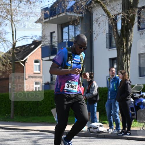 12.04.2026 - 45. Internationalen Wilhelmsburger Insellauf J. Mangold http://msf.ph/oto/9466346 12.04.2026 11:01:01 Ziel 5581, 3463, 2229, 3660, 2880, 5298, 3358, 3347, 4703 meine-sportfotos.de