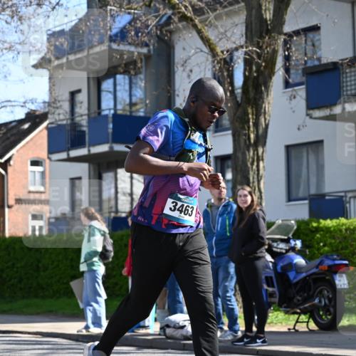 12.04.2026 - 45. Internationalen Wilhelmsburger Insellauf J. Mangold http://msf.ph/oto/9466348 12.04.2026 11:01:01 Ziel 5581, 3463, 2229, 3660, 2880, 5298, 3358, 3347, 4703 meine-sportfotos.de