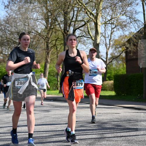 12.04.2026 - 45. Internationalen Wilhelmsburger Insellauf J. Mangold http://msf.ph/oto/9466370 12.04.2026 11:01:08 Ziel 5581, 3463, 2229, 3660, 2880, 5298, 3358, 3347, 4703, 2271, 3466 meine-sportfotos.de