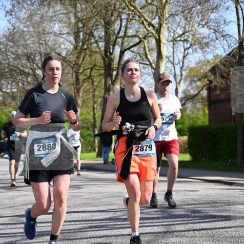 12.04.2026 - 45. Internationalen Wilhelmsburger Insellauf J. Mangold http://msf.ph/oto/9466373 12.04.2026 11:01:08 Ziel 5581, 3463, 2229, 3660, 2880, 5298, 3358, 3347, 4703, 2271, 3466 meine-sportfotos.de