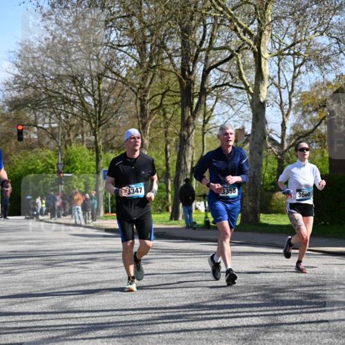 12.04.2026 - 45. Internationalen Wilhelmsburger Insellauf J. Mangold http://msf.ph/oto/9466395 12.04.2026 11:01:10 Ziel 5581, 3463, 2229, 3660, 2880, 5298, 3358, 3347, 4703, 2271, 3466, 4612 meine-sportfotos.de