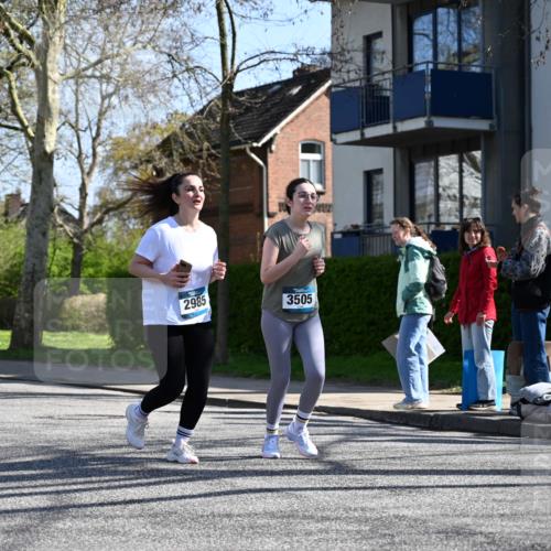 12.04.2026 - 45. Internationalen Wilhelmsburger Insellauf J. Mangold http://msf.ph/oto/9466417 12.04.2026 11:02:03 Ziel 4326, 2417, 5605, 4613, 3178, 4759, 4630, 4069, 2985, 3505, 3009, 2962, 2919, 2418, 2398, 4595, 4597, 4825, 2122, 3878 meine-sportfotos.de
