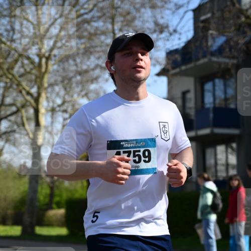 12.04.2026 - 45. Internationalen Wilhelmsburger Insellauf J. Mangold http://msf.ph/oto/9466454 12.04.2026 11:02:08 Ziel 2417, 5605, 4613, 3178, 4759, 4630, 4069, 2985, 3505, 3009, 2962, 2919, 2418, 2398, 4595, 4597, 4825, 2122, 3878, 2016 meine-sportfotos.de