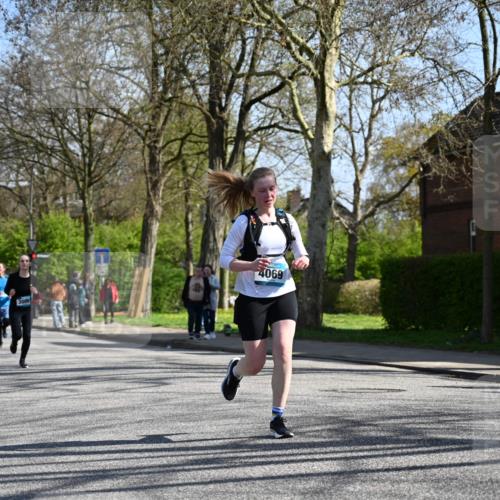 12.04.2026 - 45. Internationalen Wilhelmsburger Insellauf J. Mangold http://msf.ph/oto/9466466 12.04.2026 11:02:12 Ziel 5605, 4613, 3178, 4759, 4630, 4069, 2985, 3505, 3009, 2962, 2919, 2418, 2398, 4595, 4597, 4825, 2122, 3878, 2016, 3052, 4513 meine-sportfotos.de