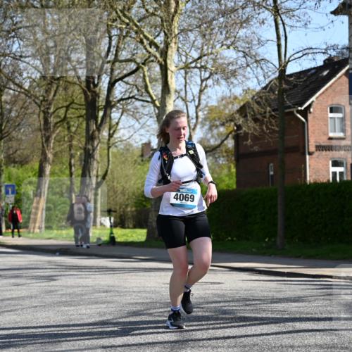 12.04.2026 - 45. Internationalen Wilhelmsburger Insellauf J. Mangold http://msf.ph/oto/9466477 12.04.2026 11:02:12 Ziel 5605, 4613, 3178, 4759, 4630, 4069, 2985, 3505, 3009, 2962, 2919, 2418, 2398, 4595, 4597, 4825, 2122, 3878, 2016, 3052, 4513 meine-sportfotos.de
