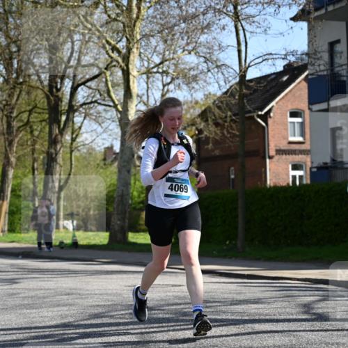 12.04.2026 - 45. Internationalen Wilhelmsburger Insellauf J. Mangold http://msf.ph/oto/9466479 12.04.2026 11:02:12 Ziel 5605, 4613, 3178, 4759, 4630, 4069, 2985, 3505, 3009, 2962, 2919, 2418, 2398, 4595, 4597, 4825, 2122, 3878, 2016, 3052, 4513 meine-sportfotos.de