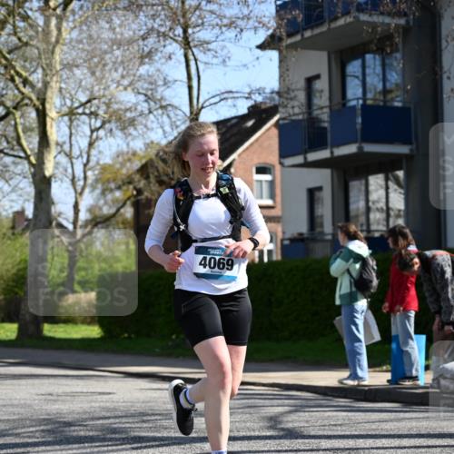 12.04.2026 - 45. Internationalen Wilhelmsburger Insellauf J. Mangold http://msf.ph/oto/9466487 12.04.2026 11:02:13 Ziel 5605, 4613, 3178, 4759, 4630, 4069, 2985, 3505, 3009, 2962, 2919, 2418, 2398, 4595, 4597, 4825, 2122, 2122, 3878, 2016, 3052, 4513 meine-sportfotos.de