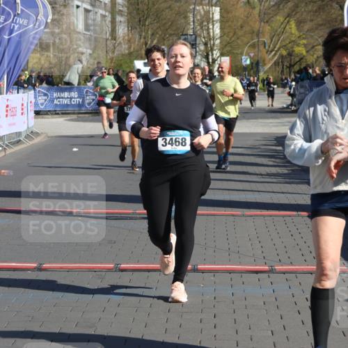 12.04.2026 - 45. Internationalen Wilhelmsburger Insellauf Strokosch-Dieckow http://msf.ph/oto/9466525 12.04.2026 11:00:20 Ziel 3367, 3468, 2665, 2988, 4289, 3723 meine-sportfotos.de