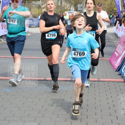 12.04.2026 - 45. Internationalen Wilhelmsburger Insellauf Strokosch-Dieckow http://msf.ph/oto/9466534 12.04.2026 13:11:17 Ziel 4969, 5762, 4769, 4798, 4134, 4799, 5681, 2897, 3462, 5160, 5768 meine-sportfotos.de