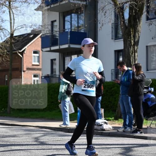 12.04.2026 - 45. Internationalen Wilhelmsburger Insellauf J. Mangold http://msf.ph/oto/9466537 12.04.2026 11:02:22 Ziel 4759, 4630, 4069, 2985, 3505, 3009, 2962, 2919, 2418, 2398, 4595, 4597, 4825, 2122, 3878, 2016, 3052, 3052, 4513, 2168, 3910, 3700, 3716, 3223, 4246 meine-sportfotos.de