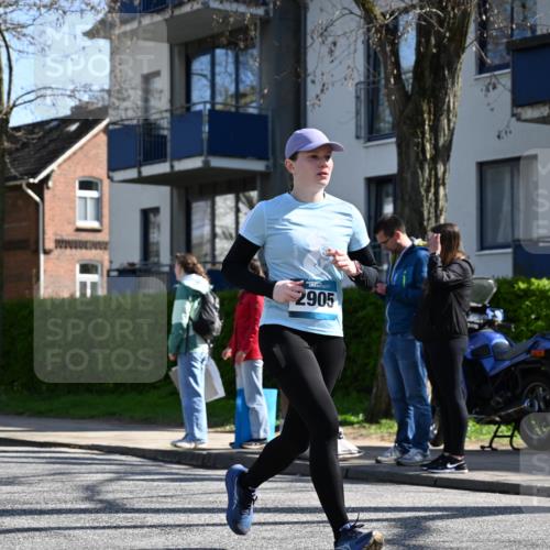 12.04.2026 - 45. Internationalen Wilhelmsburger Insellauf J. Mangold http://msf.ph/oto/9466538 12.04.2026 11:02:22 Ziel 4759, 4630, 4069, 2985, 3505, 3009, 2962, 2919, 2418, 2398, 4595, 4597, 4825, 2122, 3878, 2016, 3052, 3052, 4513, 2168, 3910, 3700, 3716, 3223, 4246 meine-sportfotos.de