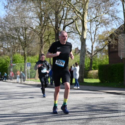 12.04.2026 - 45. Internationalen Wilhelmsburger Insellauf J. Mangold http://msf.ph/oto/9466619 12.04.2026 11:02:37 Ziel 2418, 2398, 4595, 4597, 4825, 2122, 3878, 2016, 3052, 4513, 2168, 3910, 3700, 3716, 3223, 4246, 4382, 5816, 4382, 5816, 3384, 2950 meine-sportfotos.de