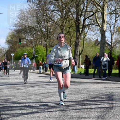 12.04.2026 - 45. Internationalen Wilhelmsburger Insellauf J. Mangold http://msf.ph/oto/9466671 12.04.2026 11:02:44 Ziel 4825, 2122, 3878, 2016, 3052, 4513, 2168, 3910, 3700, 3716, 3223, 4246, 4382, 5816, 3384, 2950, 5460, 4141, 2422 meine-sportfotos.de