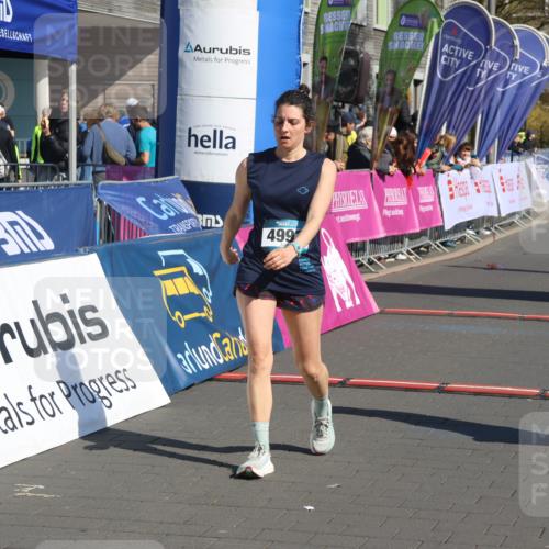 12.04.2026 - 45. Internationalen Wilhelmsburger Insellauf Strokosch-Dieckow http://msf.ph/oto/9466774 12.04.2026 11:00:49 Ziel 2646, 4991, 4993, 3953 meine-sportfotos.de