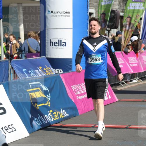 12.04.2026 - 45. Internationalen Wilhelmsburger Insellauf Strokosch-Dieckow http://msf.ph/oto/9466795 12.04.2026 11:00:55 Ziel 3953, 3373 meine-sportfotos.de