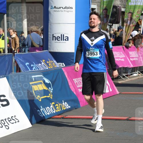 12.04.2026 - 45. Internationalen Wilhelmsburger Insellauf Strokosch-Dieckow http://msf.ph/oto/9466806 12.04.2026 11:00:55 Ziel 3953, 3373 meine-sportfotos.de