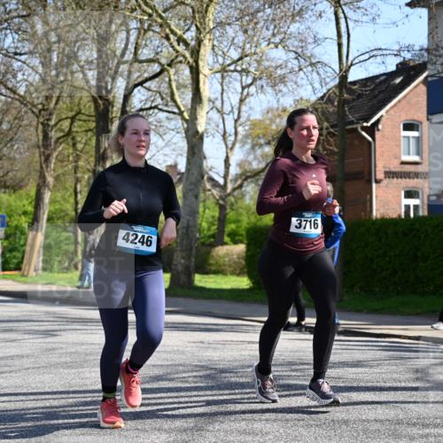 12.04.2026 - 45. Internationalen Wilhelmsburger Insellauf J. Mangold http://msf.ph/oto/9466873 12.04.2026 11:03:00 Ziel 4513, 2168, 3910, 3700, 3716, 3223, 4246, 4382, 5816, 3384, 2950, 5460, 4141, 2422, 4732 meine-sportfotos.de