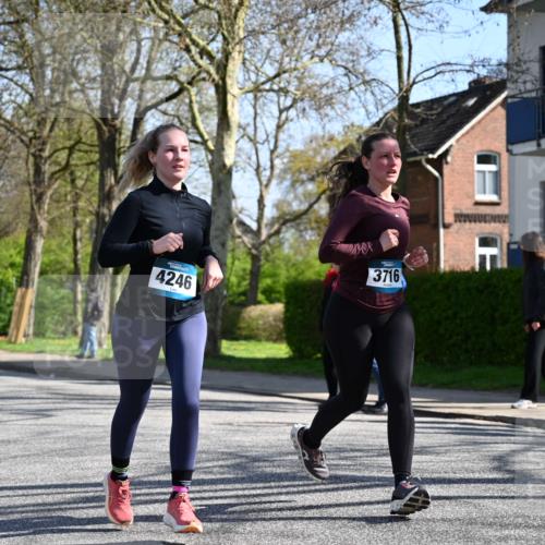 12.04.2026 - 45. Internationalen Wilhelmsburger Insellauf J. Mangold http://msf.ph/oto/9466875 12.04.2026 11:03:00 Ziel 4513, 2168, 3910, 3700, 3716, 3223, 4246, 4382, 5816, 3384, 2950, 5460, 4141, 2422, 4732 meine-sportfotos.de
