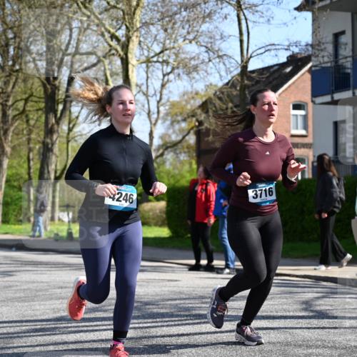 12.04.2026 - 45. Internationalen Wilhelmsburger Insellauf J. Mangold http://msf.ph/oto/9466877 12.04.2026 11:03:00 Ziel 4513, 2168, 3910, 3700, 3716, 3223, 4246, 4382, 5816, 3384, 2950, 5460, 4141, 2422, 4732 meine-sportfotos.de