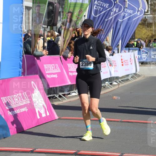 12.04.2026 - 45. Internationalen Wilhelmsburger Insellauf Strokosch-Dieckow http://msf.ph/oto/9466887 12.04.2026 11:01:03 Ziel 3373, 4632, 2389, 3725 meine-sportfotos.de