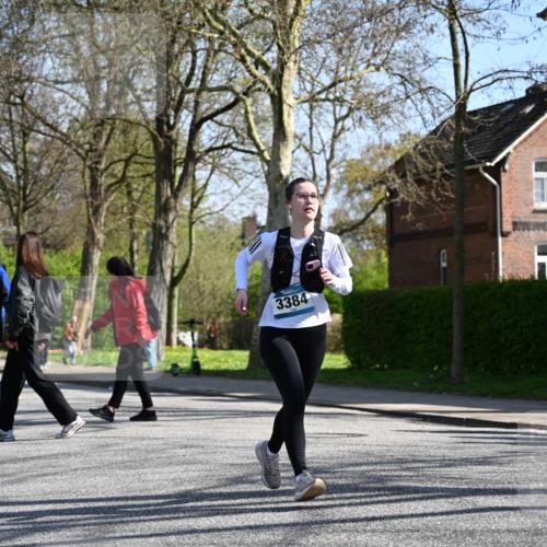 12.04.2026 - 45. Internationalen Wilhelmsburger Insellauf J. Mangold http://msf.ph/oto/9466913 12.04.2026 11:03:09 Ziel 3700, 3716, 3223, 4246, 4382, 5816, 3384, 2950, 5460, 4141, 2422, 4732, 2914, 5842 meine-sportfotos.de