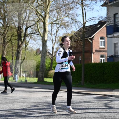 12.04.2026 - 45. Internationalen Wilhelmsburger Insellauf J. Mangold http://msf.ph/oto/9466918 12.04.2026 11:03:09 Ziel 3700, 3716, 3223, 4246, 4382, 5816, 3384, 2950, 5460, 4141, 2422, 4732, 2914, 5842 meine-sportfotos.de