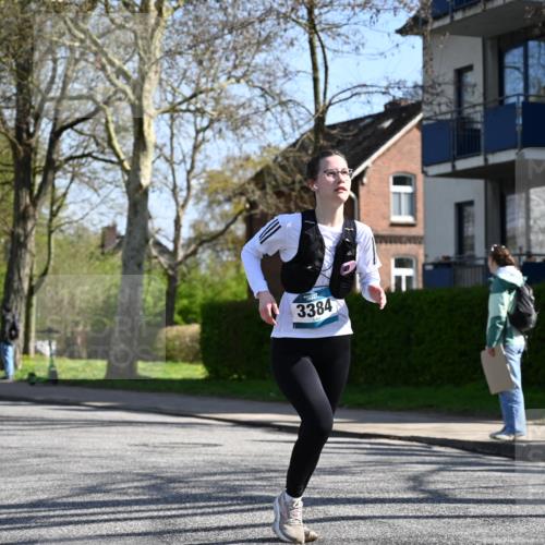 12.04.2026 - 45. Internationalen Wilhelmsburger Insellauf J. Mangold http://msf.ph/oto/9466923 12.04.2026 11:03:10 Ziel 3700, 3716, 3223, 4246, 4382, 5816, 3384, 2950, 5460, 4141, 2422, 4732, 4732, 2914, 5842 meine-sportfotos.de