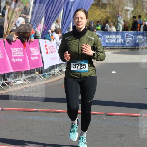 12.04.2026 - 45. Internationalen Wilhelmsburger Insellauf Strokosch-Dieckow http://msf.ph/oto/9466930 12.04.2026 11:01:06 Ziel 2389, 3725 meine-sportfotos.de